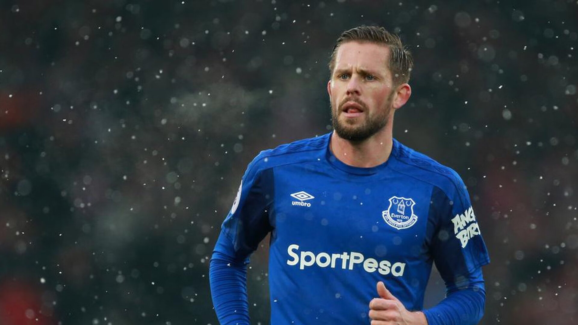 kaiyun.com-多个关键位置竞争激烈板凳深度成为争冠的重要保障